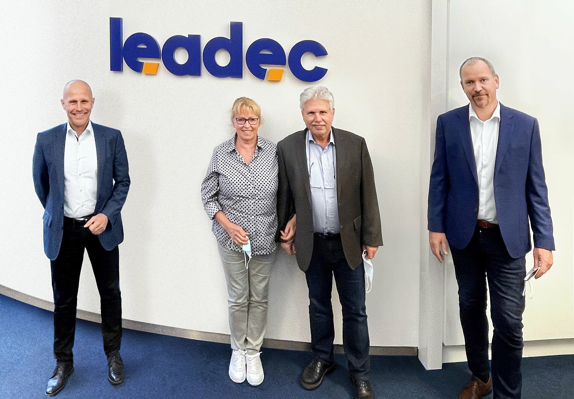 V.l.n.r. Henry Kohlstruck (Executive President Division Europe, Leadec), Sonja und Gunter Scholz (Inhaber Gunter Scholz Kommunikationstechnik GmbH), Alexander Bonk (SVP Operations Germany, Leadec).